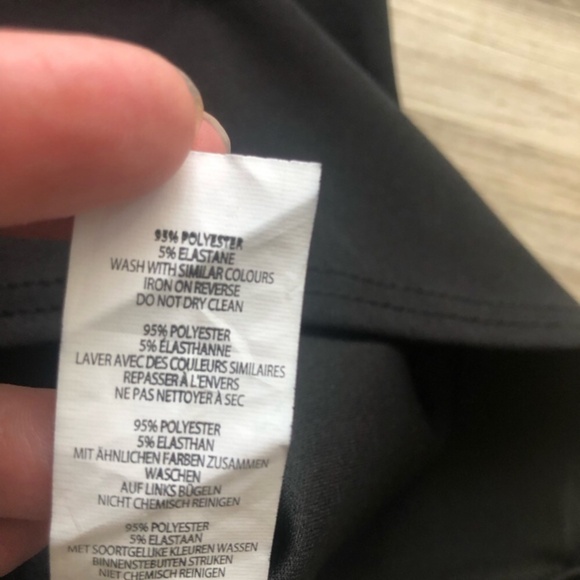 Boohoo Black Ruffled Bodycon Mini Dress - Picture 5 of 8